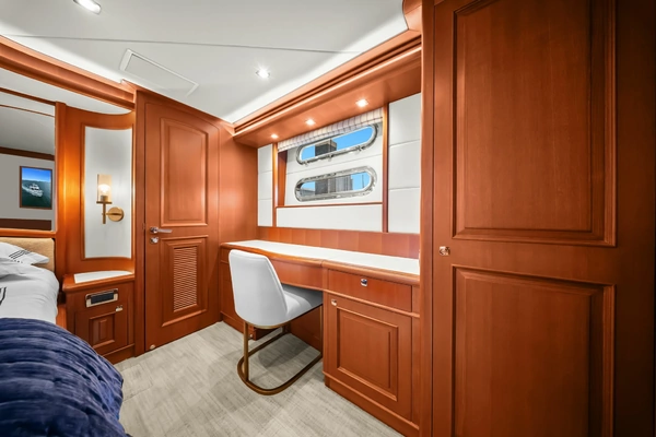 2015 Hampton 65