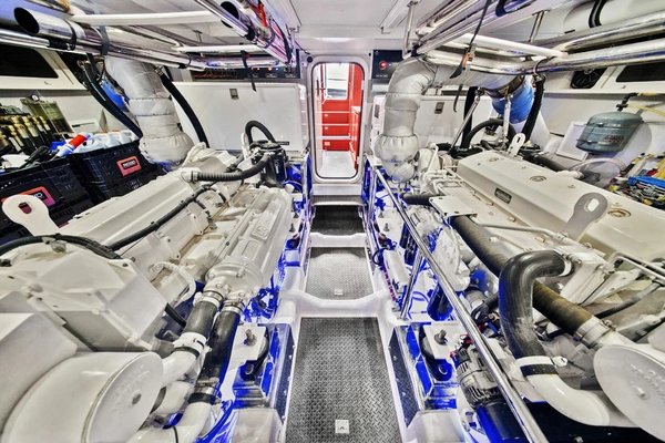2015 Hampton 65