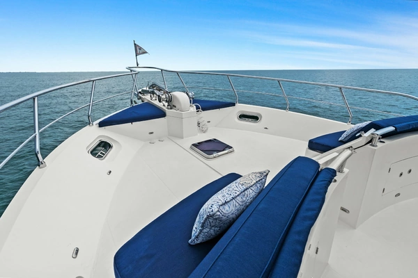 2015 Hampton 65