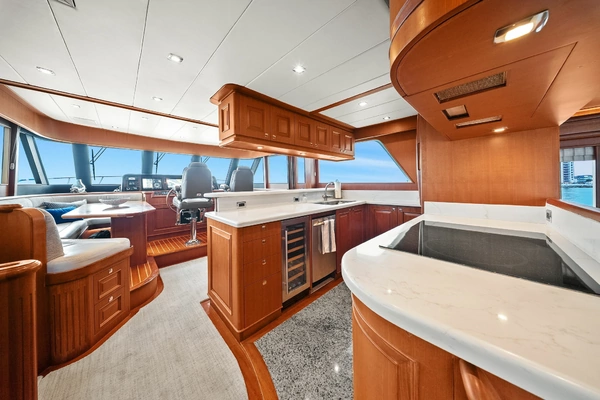 2015 Hampton 65
