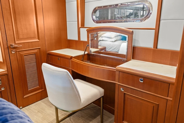 2015 Hampton 65