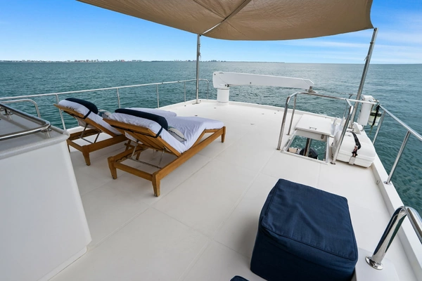 2015 Hampton 65