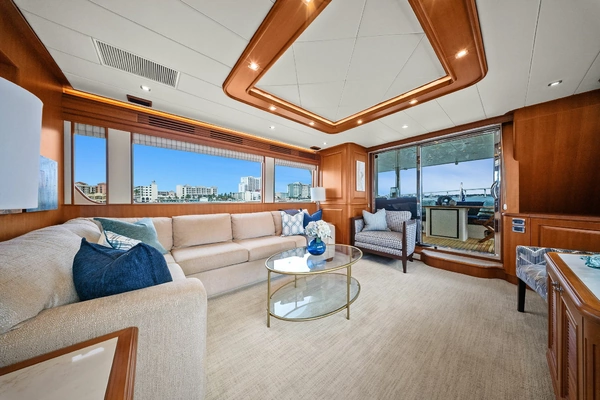 2015 Hampton 65