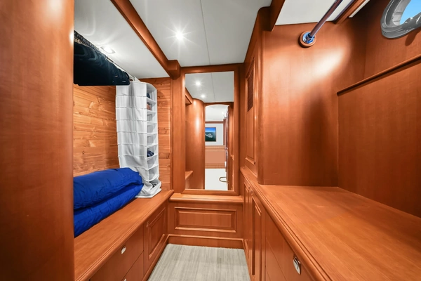 2015 Hampton 65