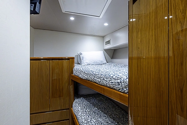 2011 Viking 76