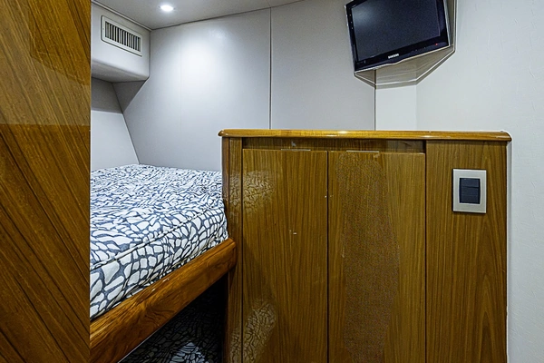 2011 Viking 76