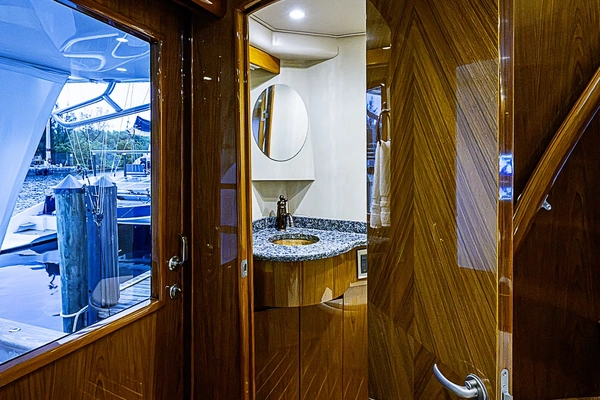 2011 Viking 76