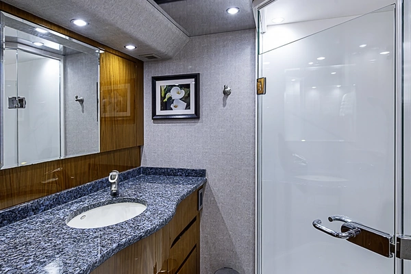 2011 Viking 76