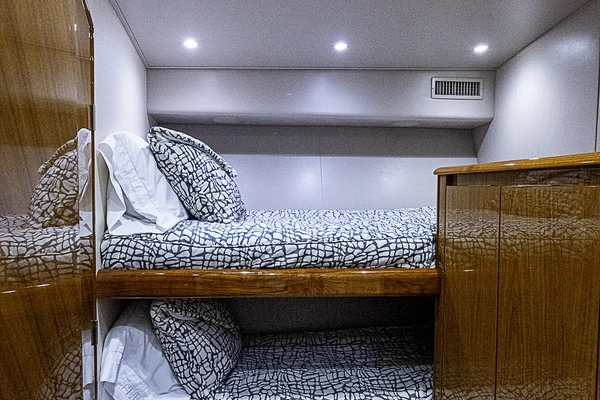2011 Viking 76