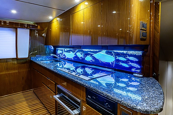 2011 Viking 76
