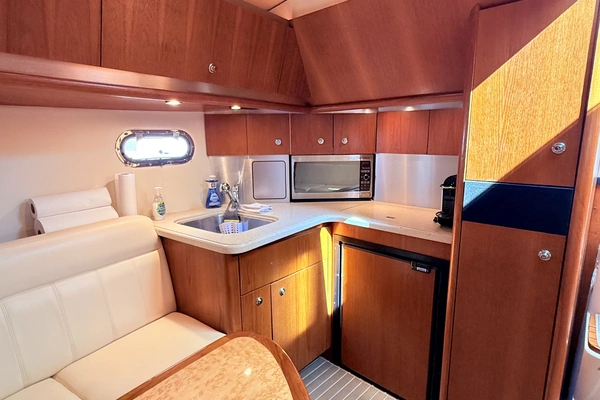 2007 Tiara Yachts 36