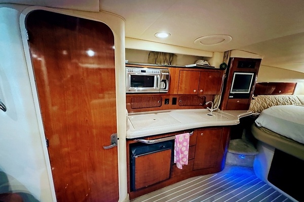Summer State  32ft Sea Ray Yacht For Sale