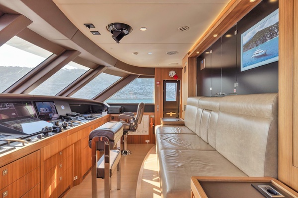 VANADIS 102ft Cerri Cantieri Navali Yacht For Sale