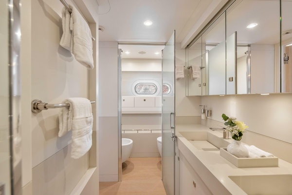 VANADIS 102ft Cerri Cantieri Navali Yacht For Sale