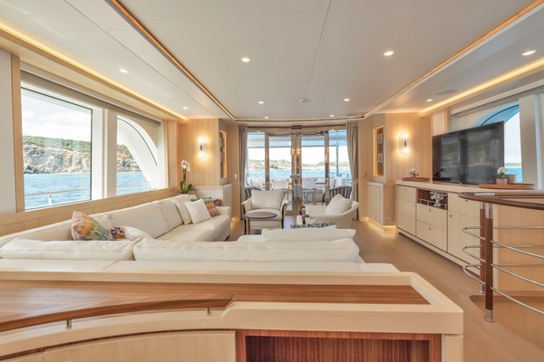 VANADIS 102ft Cerri Cantieri Navali Yacht For Sale