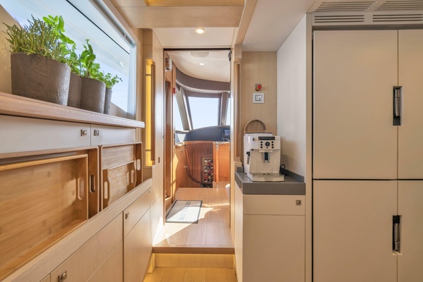 VANADIS 102ft Cerri Cantieri Navali Yacht For Sale