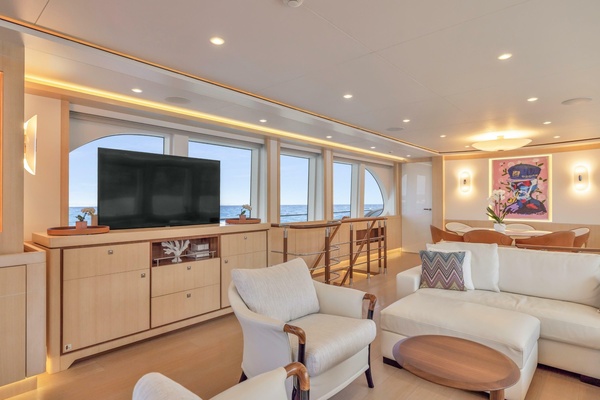 VANADIS 102ft Cerri Cantieri Navali Yacht For Sale