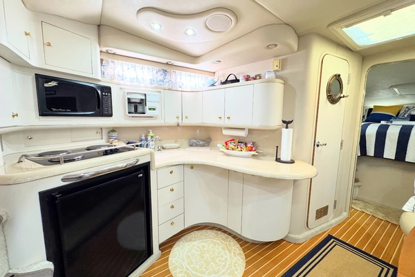 1999 Sea Ray 37