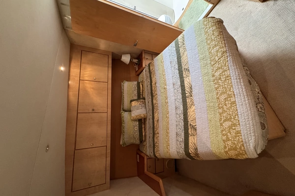 2002 Ocean Yachts 56