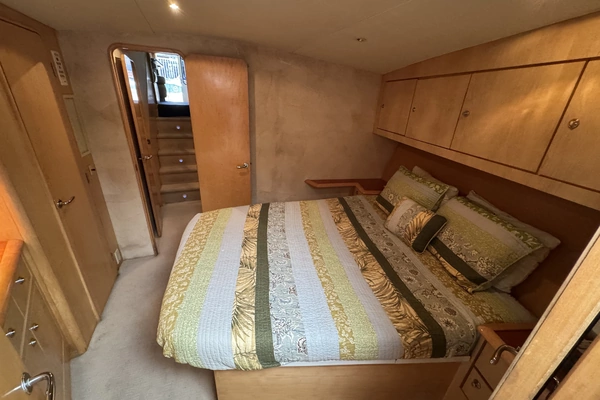 2002 Ocean Yachts 56