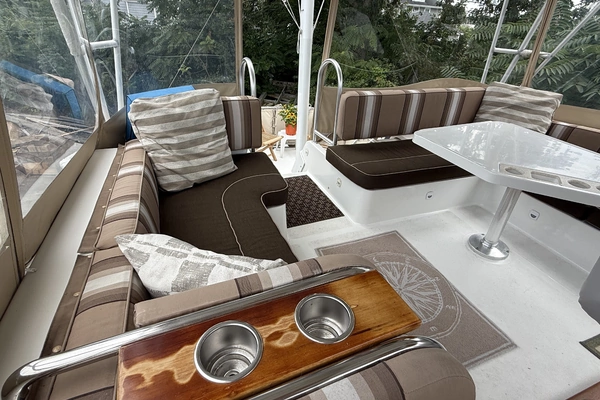 Mainship 430 Yacht For Sale