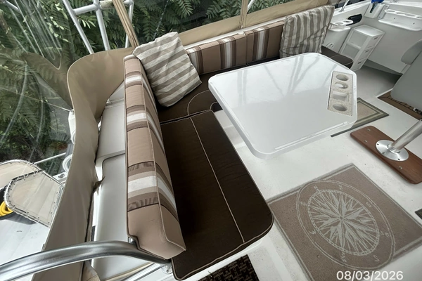 Mainship 430 Yacht For Sale