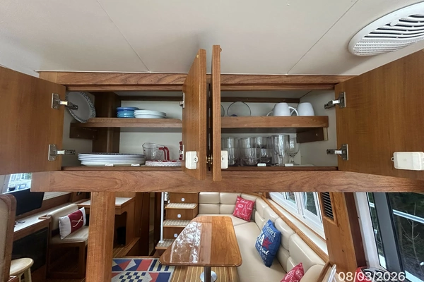 Mainship 430 Yacht For Sale