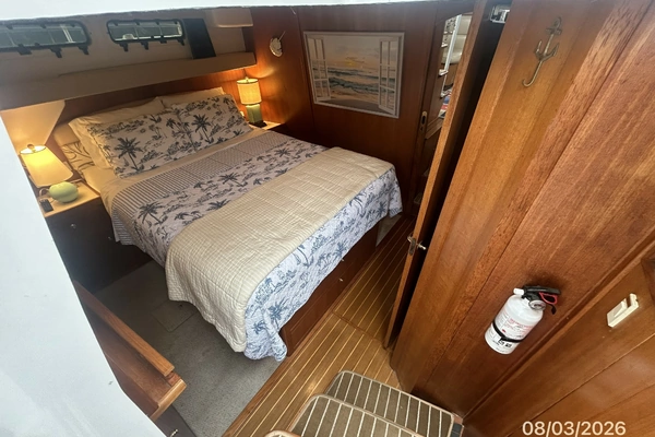 Mainship 430 Yacht For Sale