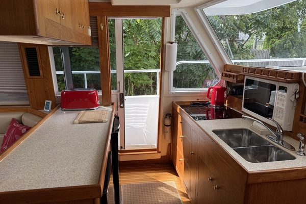 Mainship 430 Yacht For Sale