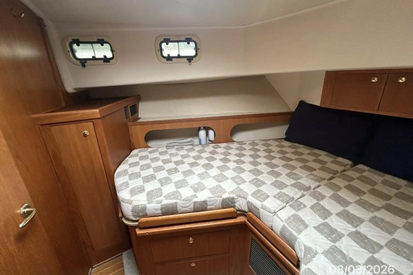 Mainship 430 Yacht For Sale