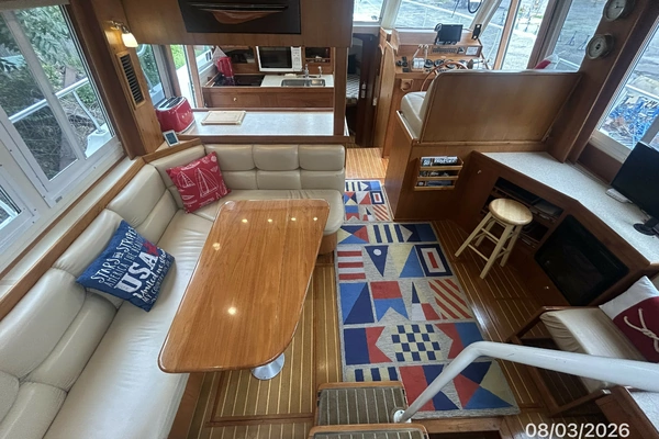 Mainship 430 Yacht For Sale
