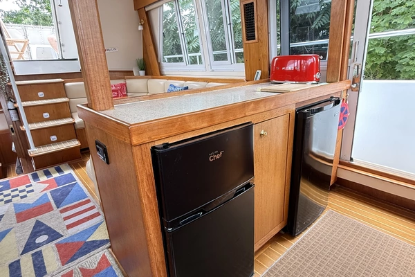 Mainship 430 Yacht For Sale