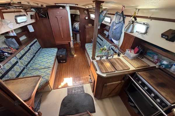 Beyla 35ft Island Packet Yacht For Sale