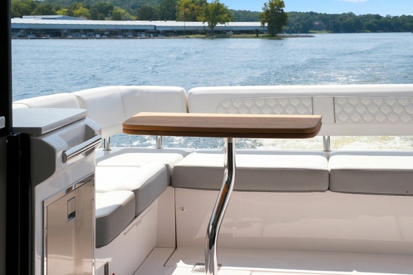 M amp M 42ft Regal Yacht For Sale