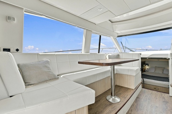 M amp M 42ft Regal Yacht For Sale