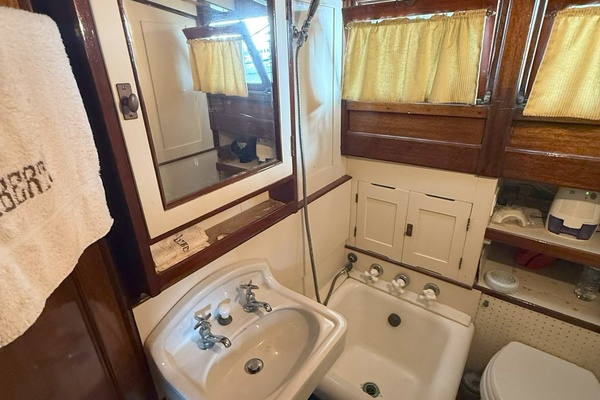 LIBERTE 50ft Elco Yacht For Sale