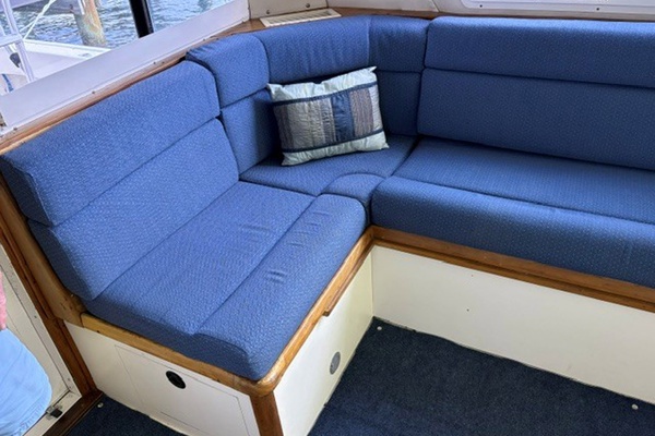 35ft Albin Yacht For Sale
