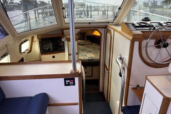 35ft Albin Yacht For Sale