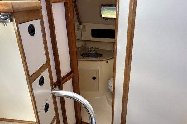 35ft Albin Yacht For Sale