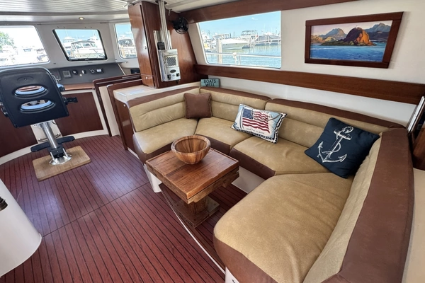 2005 Fountaine Pajot 37