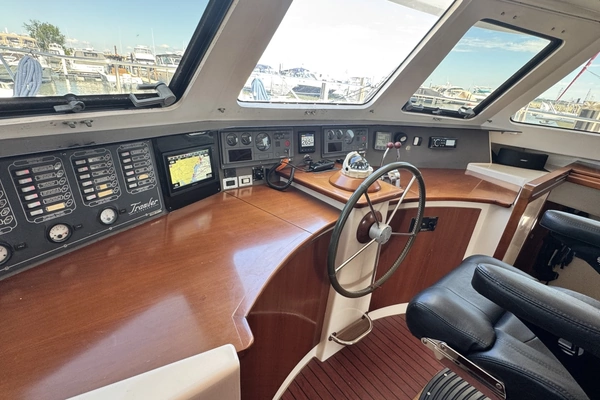 2005 Fountaine Pajot 37