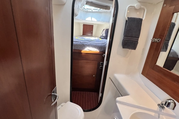 2005 Fountaine Pajot 37