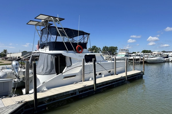2005 Fountaine Pajot 37