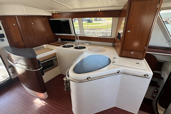 2005 Fountaine Pajot 37