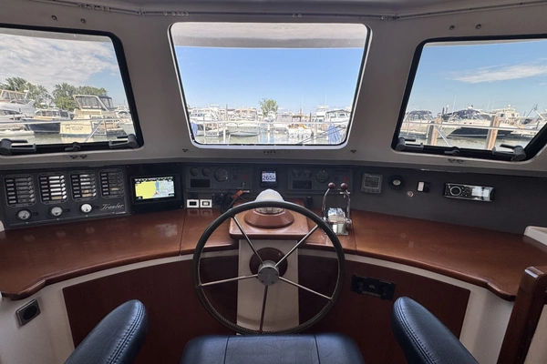 2005 Fountaine Pajot 37