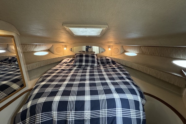 44ft Sea Ray Yacht For Sale