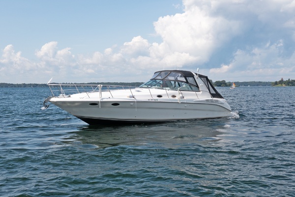 44ft Sea Ray Yacht For Sale