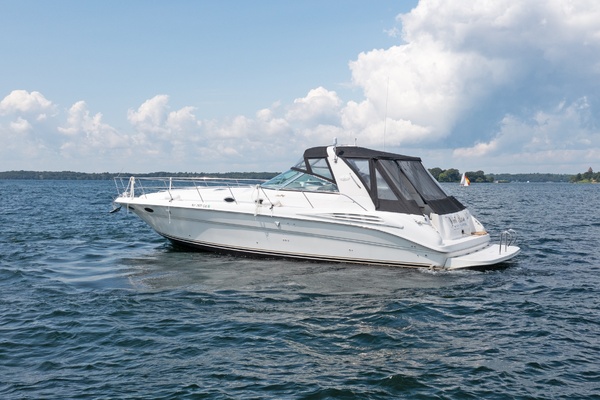 44ft Sea Ray Yacht For Sale