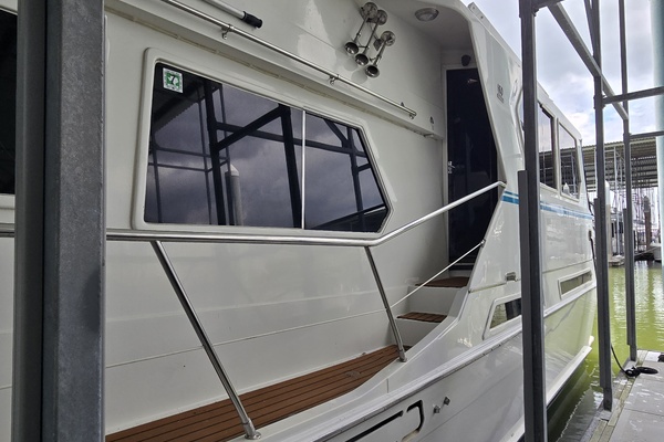 1700 Somewhere 56ft Marine Trader Yacht For Sale