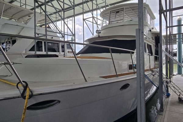 1700 Somewhere 56ft Marine Trader Yacht For Sale